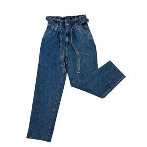 Abercrombie & Fitch High-Waisted‎ Mom Jeans Belted 26 raw hem trendy